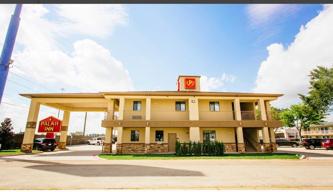 Palace Inn Conroe Luaran gambar