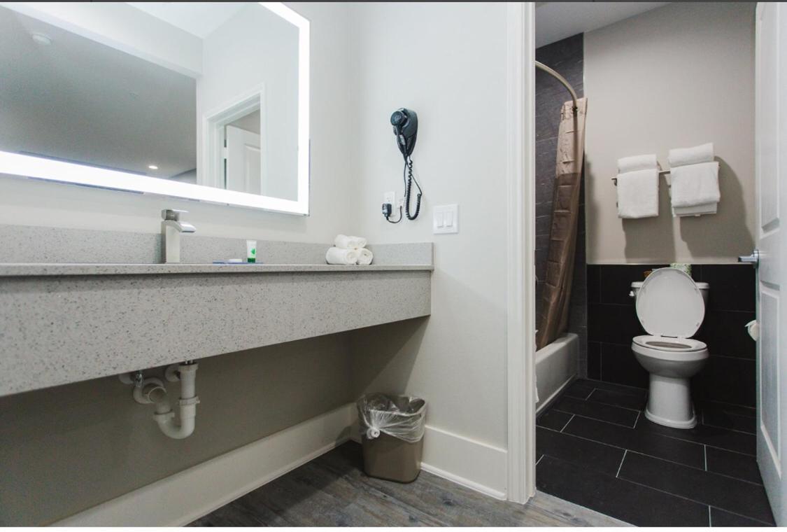 Palace Inn Conroe Luaran gambar
