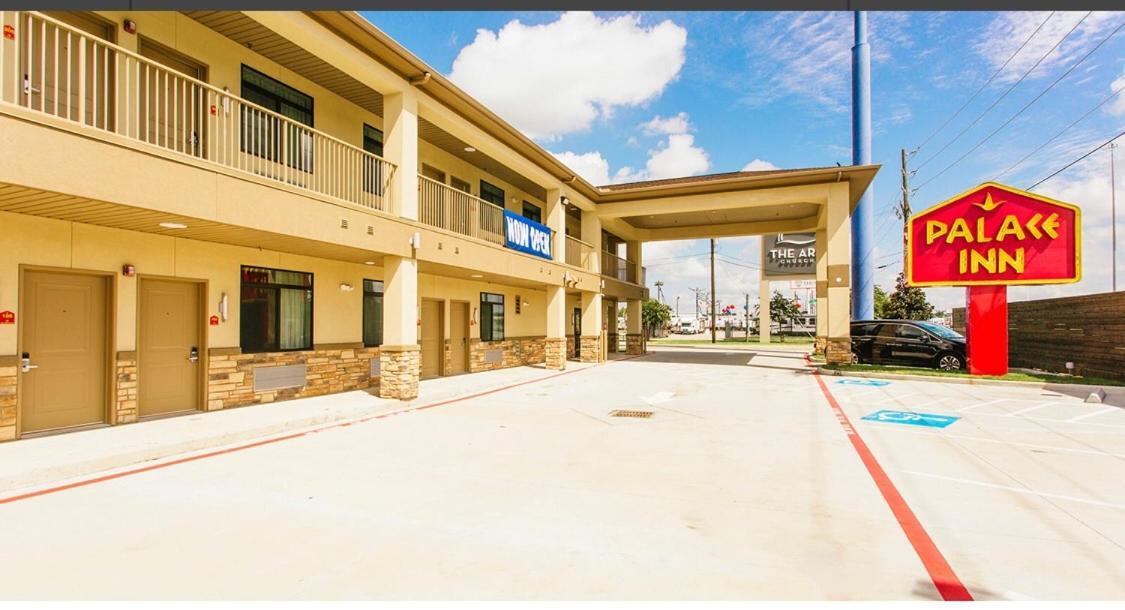 Palace Inn Conroe Luaran gambar